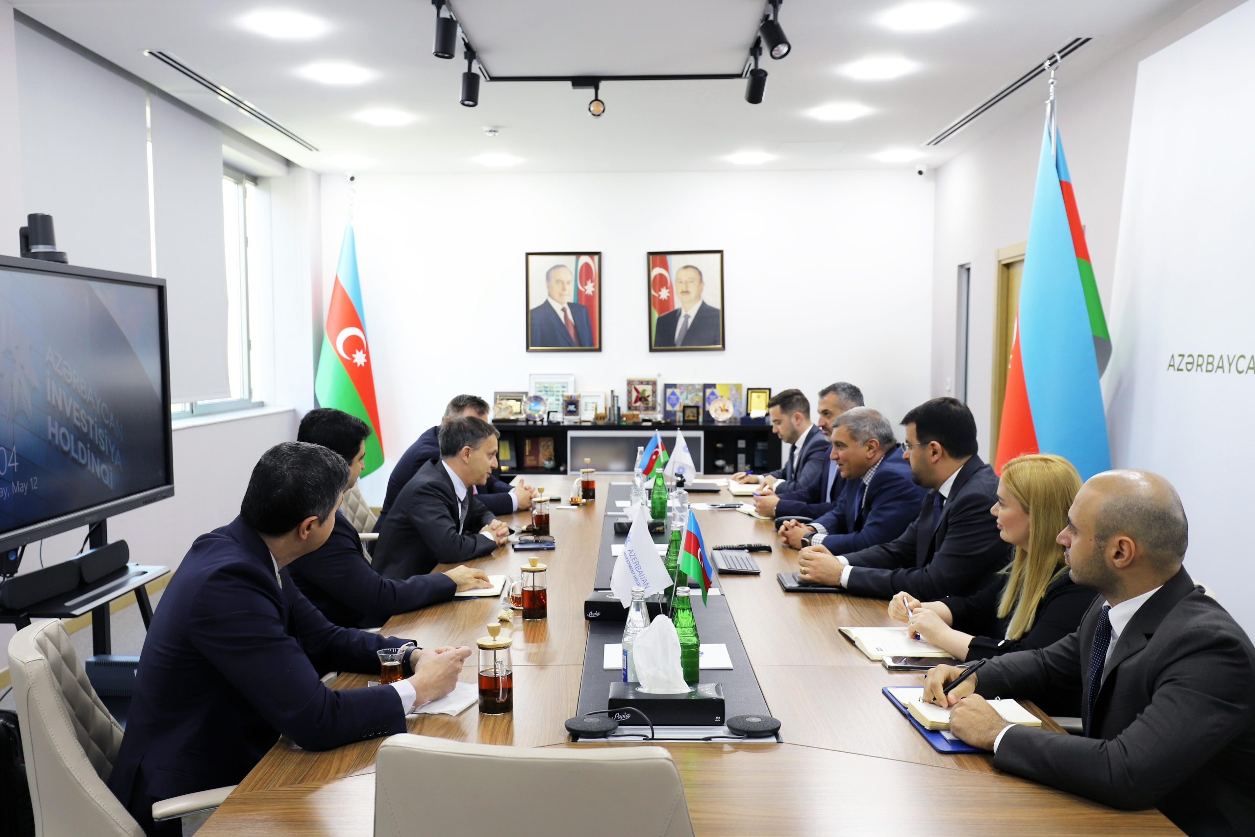 Morgan Stanley nümayəndələri Azərbaycan İnvestisiya Holdinqində-Birgə layihələr müzakirə edilib