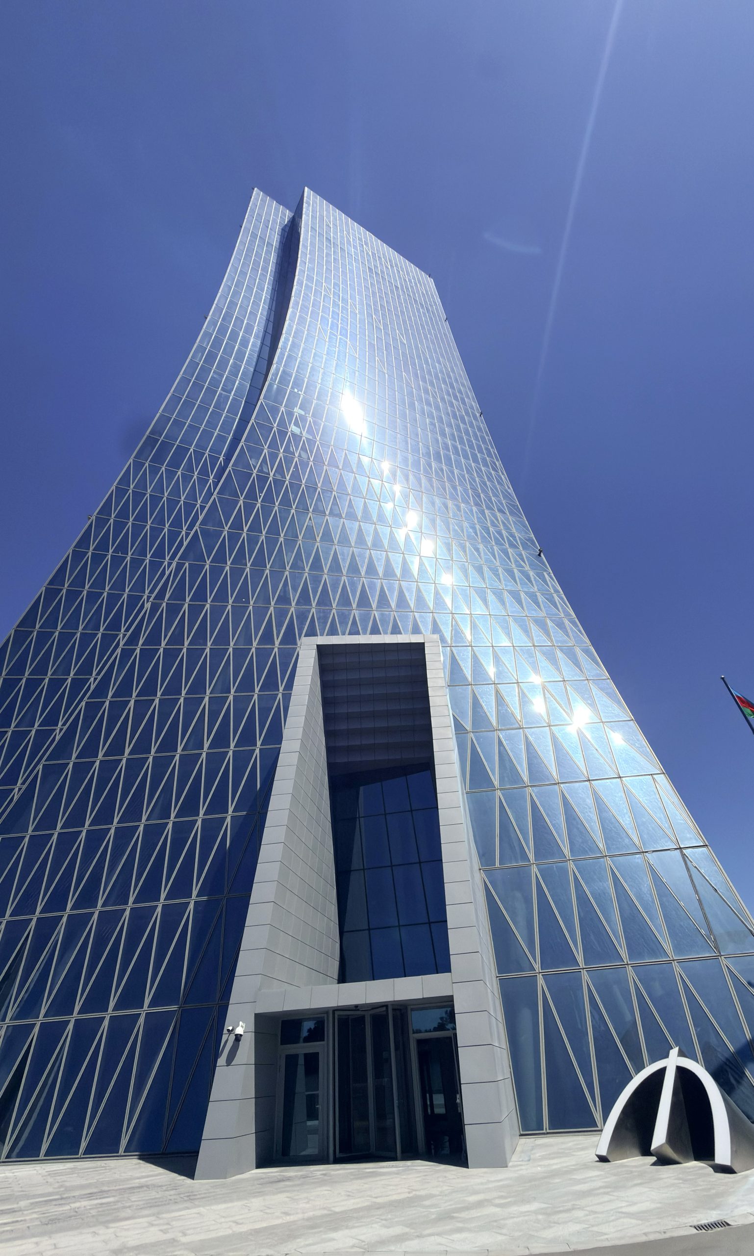 Mərkəzi Bankdan yeni qərar: Gələn ildən bütün banklarda kart təhlükəsizliyi standartı məcburi olacaq