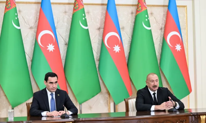 “Biz artan yük axınlarını daha da artırmaq, həm də 3-cü ölkələrdən yükdaşımaları cəlb etmək üçün razılığa gəldik”