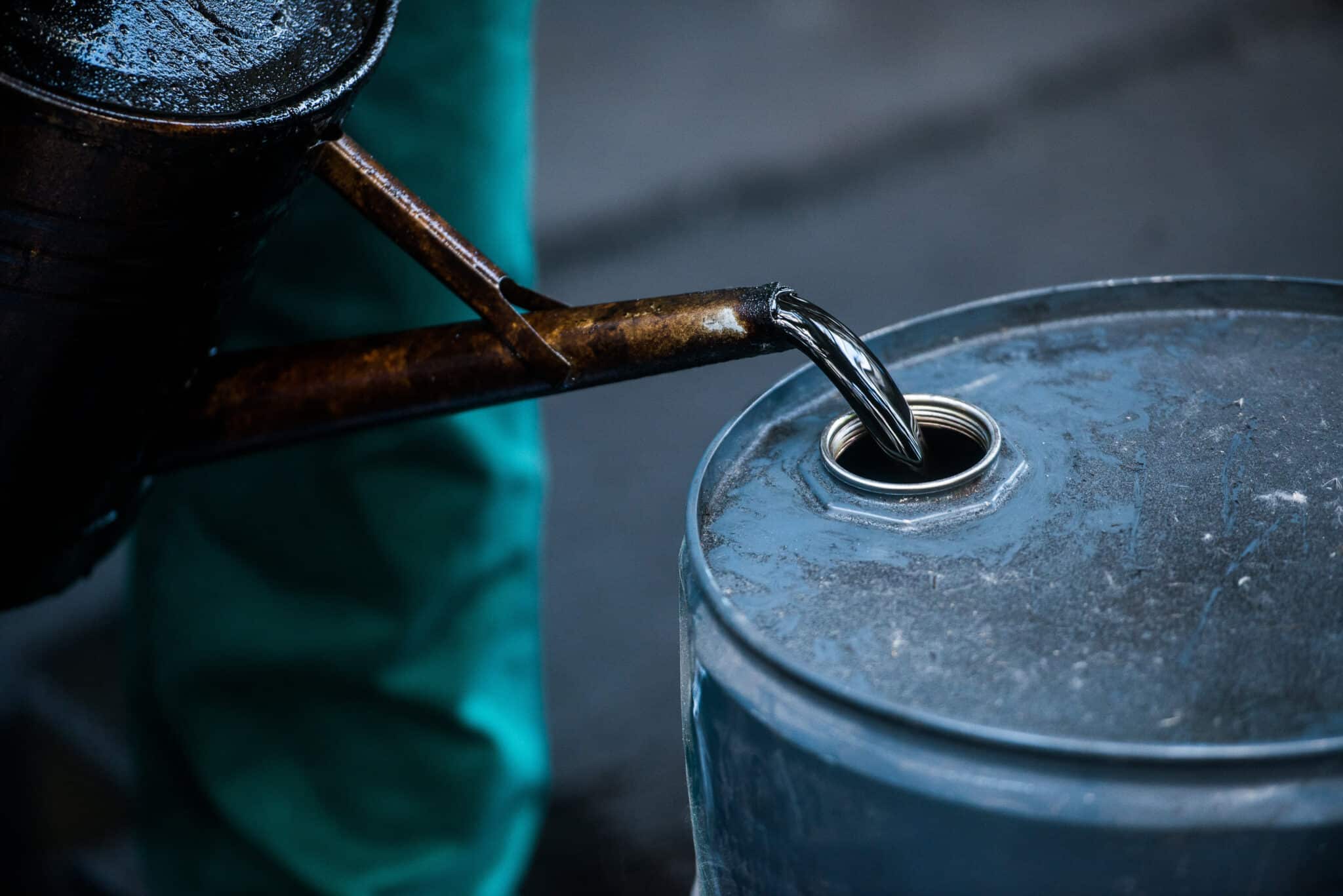 Brent 93,72 ABŞ dollarına düşüb
